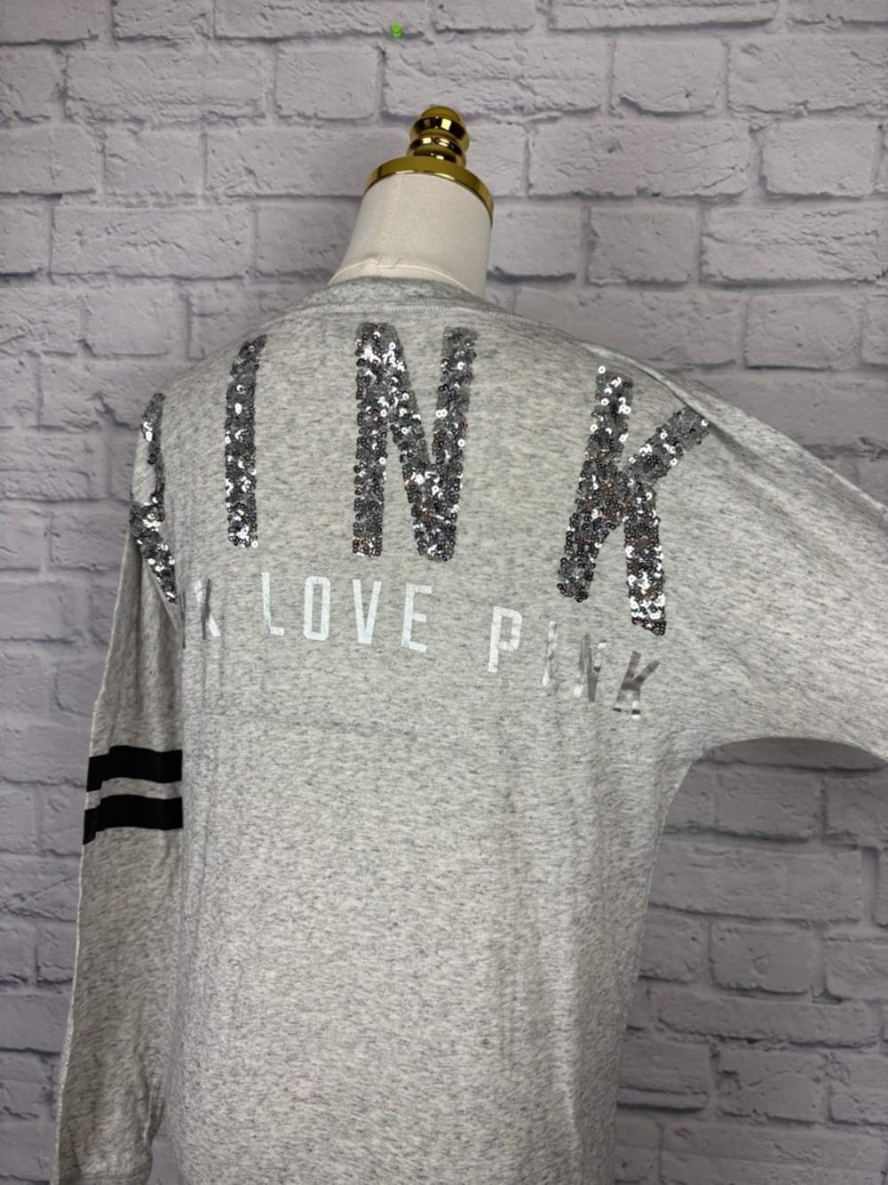 Victoria’s Secret pink sequin top size XS - Picture 6 of 7